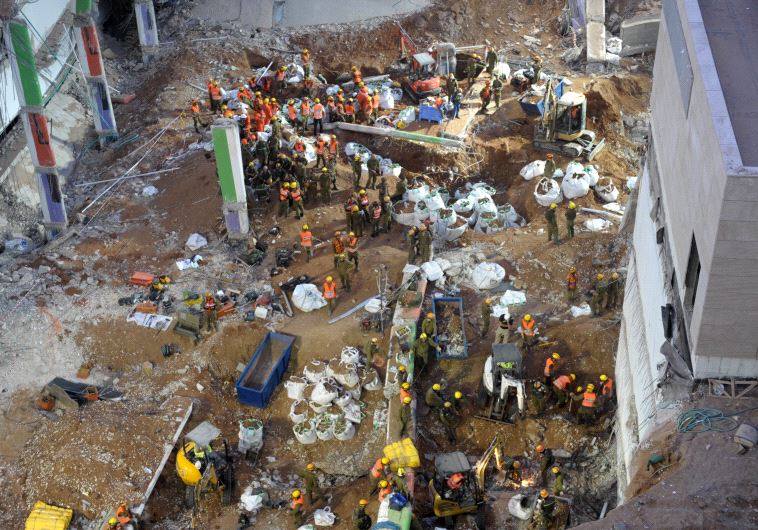 سنة مرت على انهيار المصف في رمات هحيال ، الذي أدى إلى مقتل 6 عمّال وإصابة 23 آخرين، منذ سنة