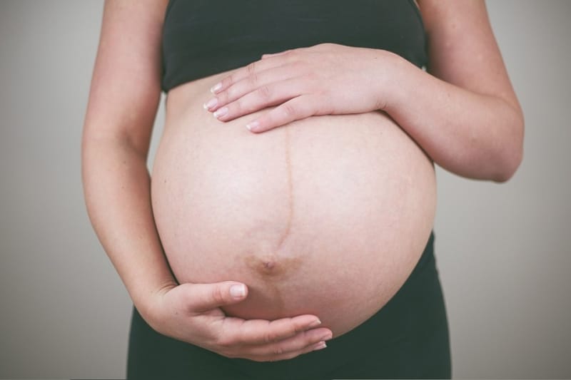 Firing a woman due to pregnancy is unlawful. Firing a pregnant woman after employing her for 6 months or longer is also prohibited.